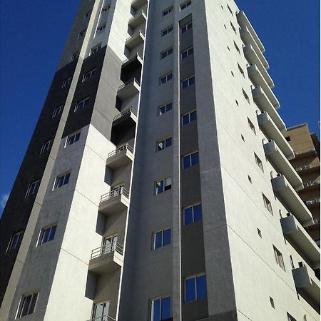 Riviera Apartments Koeweit Buitenkant foto